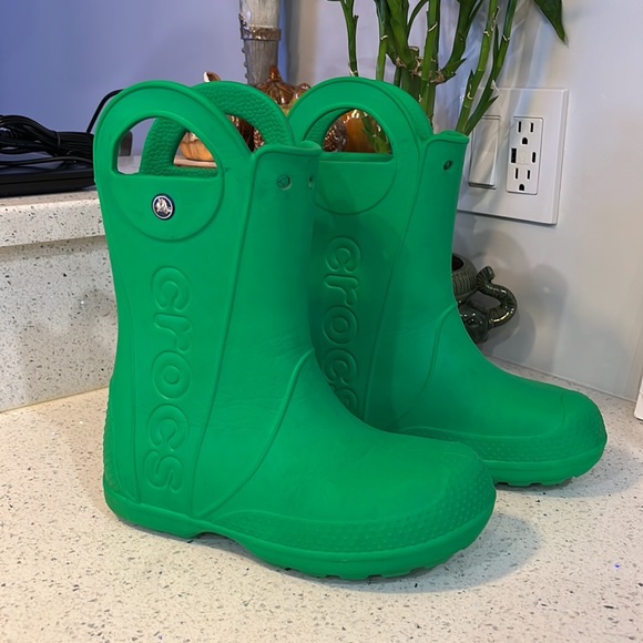 Crocs - Picture 2 of 9